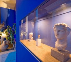 Бюсты в греческом зале