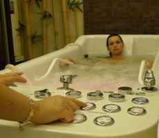 Гидромассажная ванна